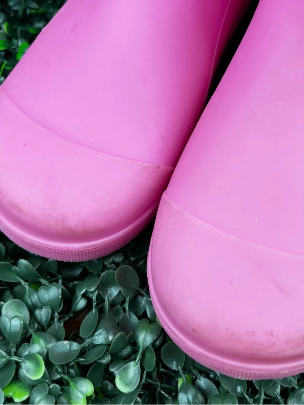 BEARPAW PINK CHELSEA- STYLE KIDS RAIN BOOTS SIZE 12